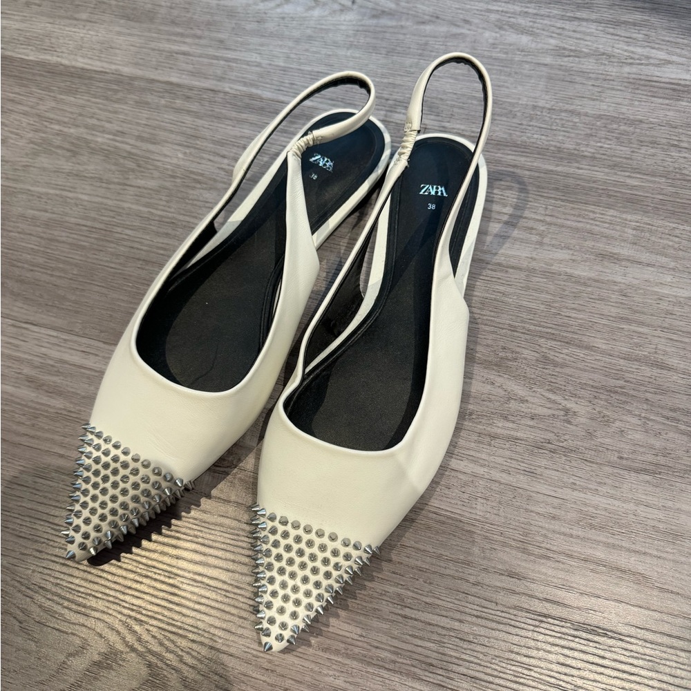 NWOT Zara embellished sling flat